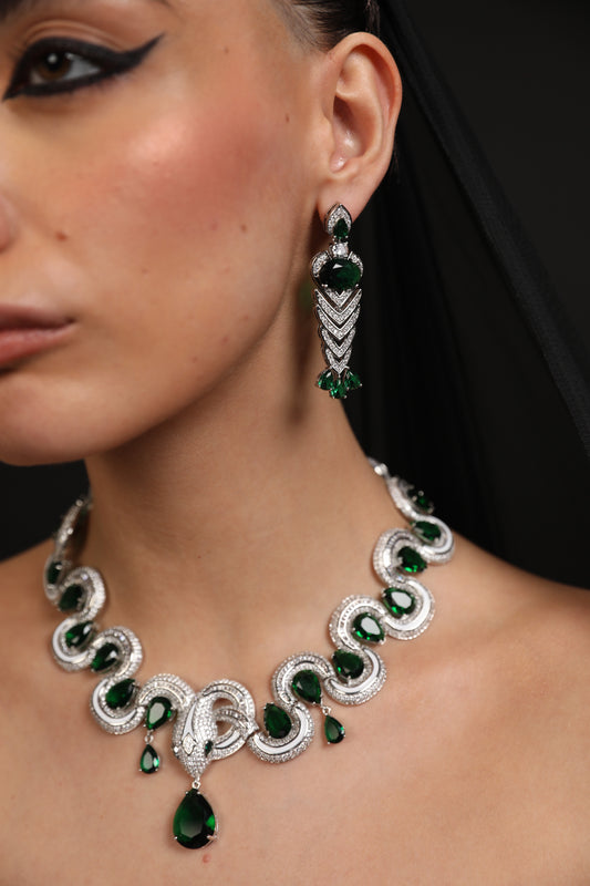 Queen_s_Coil_Earrng_Green