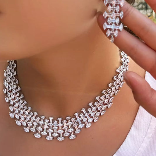 Sparkling Silver Choker