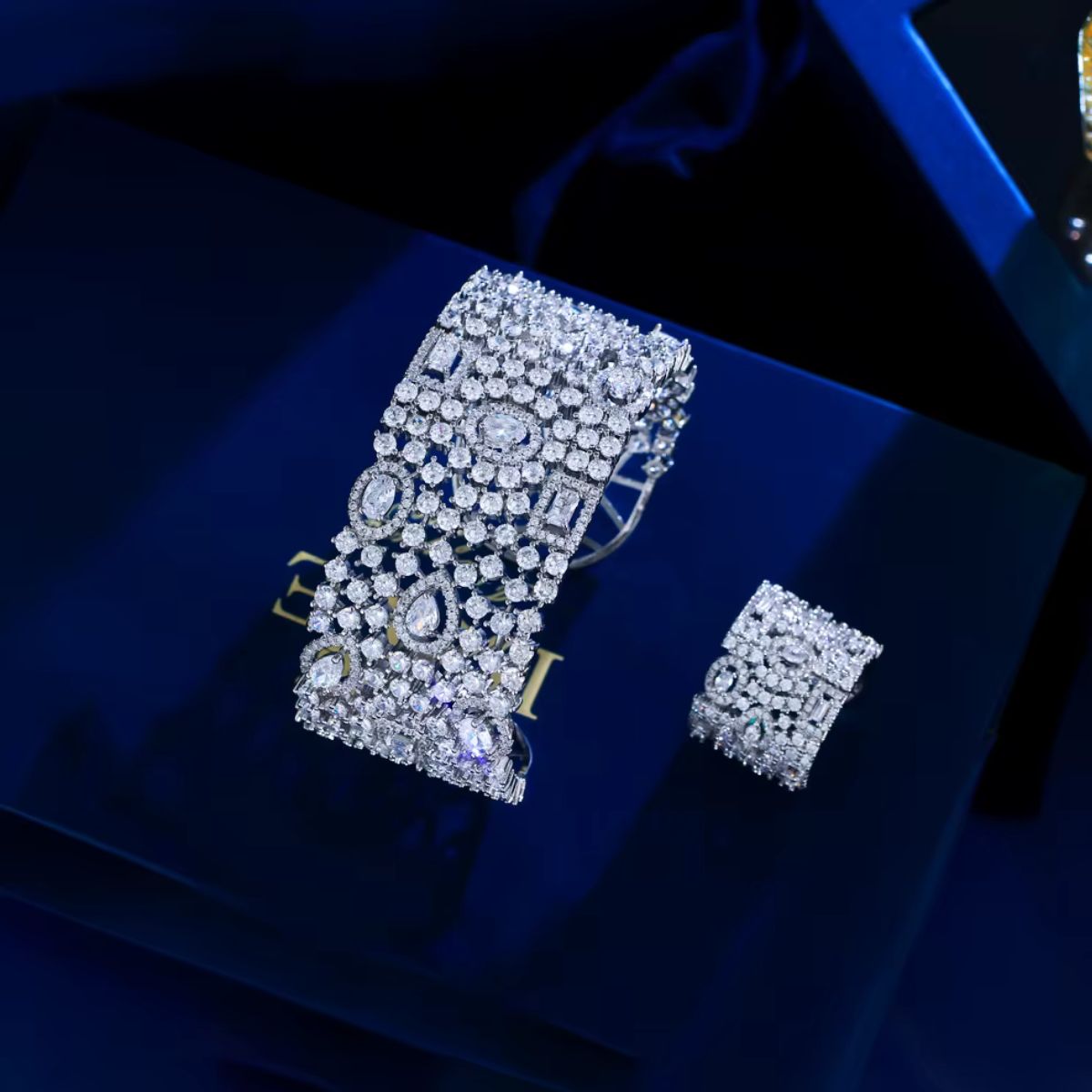 Auric Weave Set - Silver