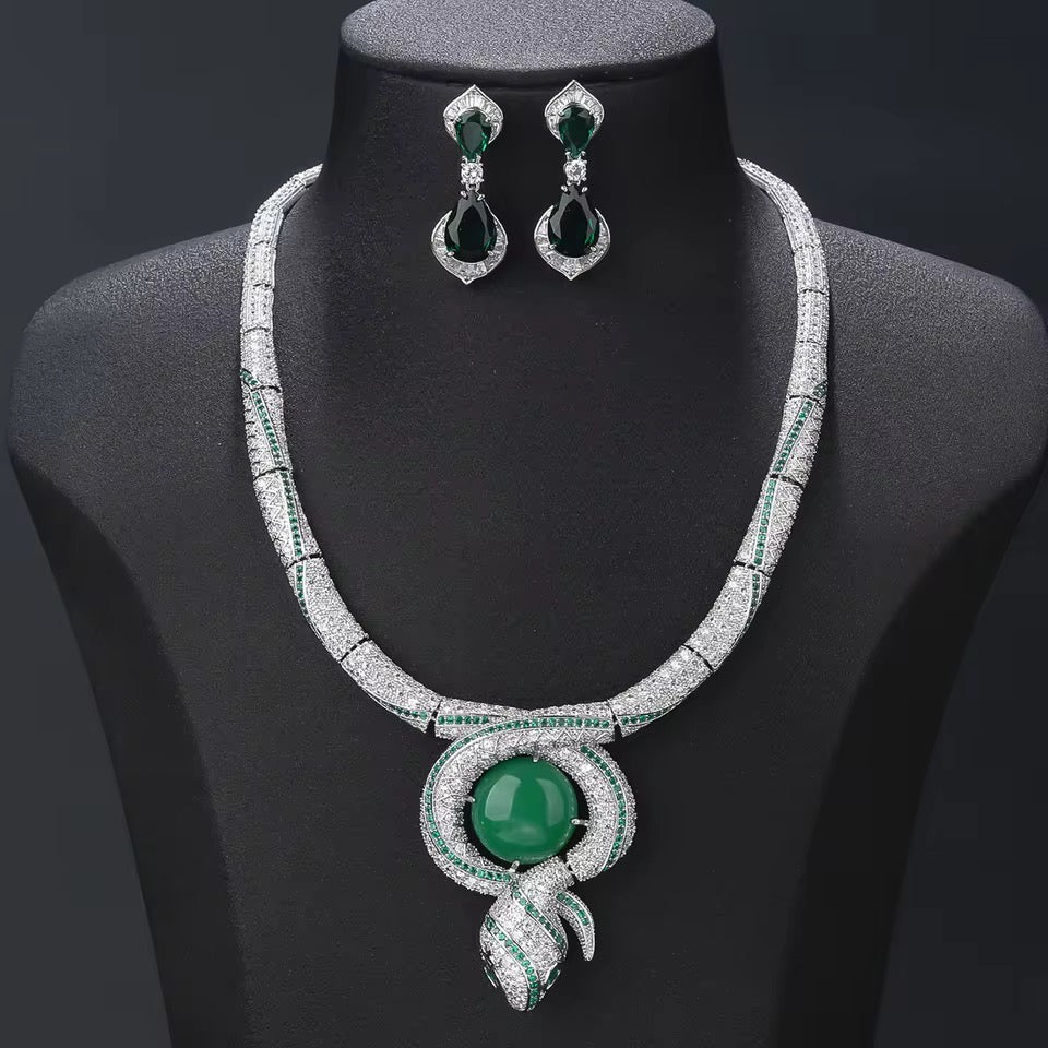 Crown Coil Necklace