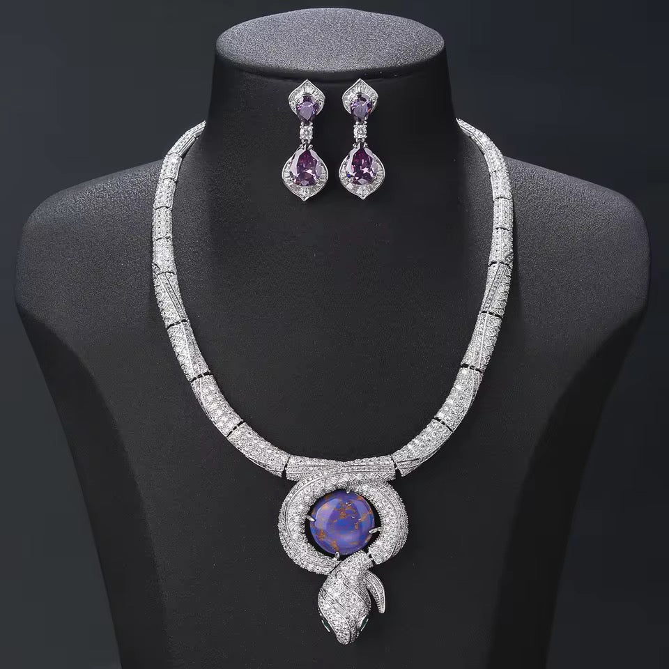Crown Coil Necklace