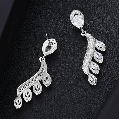 Crown_Earrings_Silver_Backside