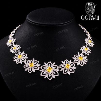 Flower Loop Necklace