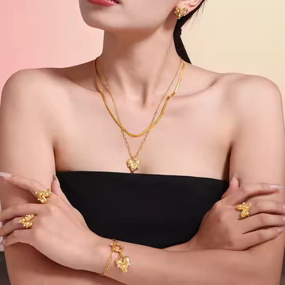 Heart Pearl Necklace