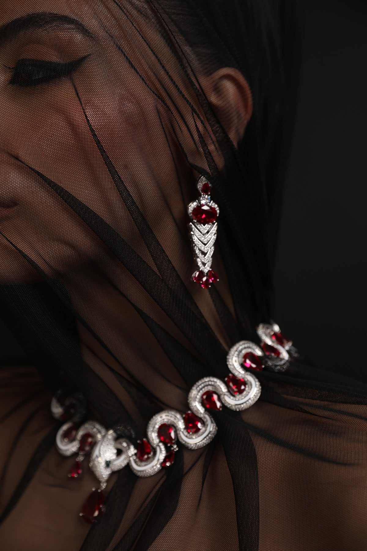 Queen_s_Coil_Earrng_Ruby