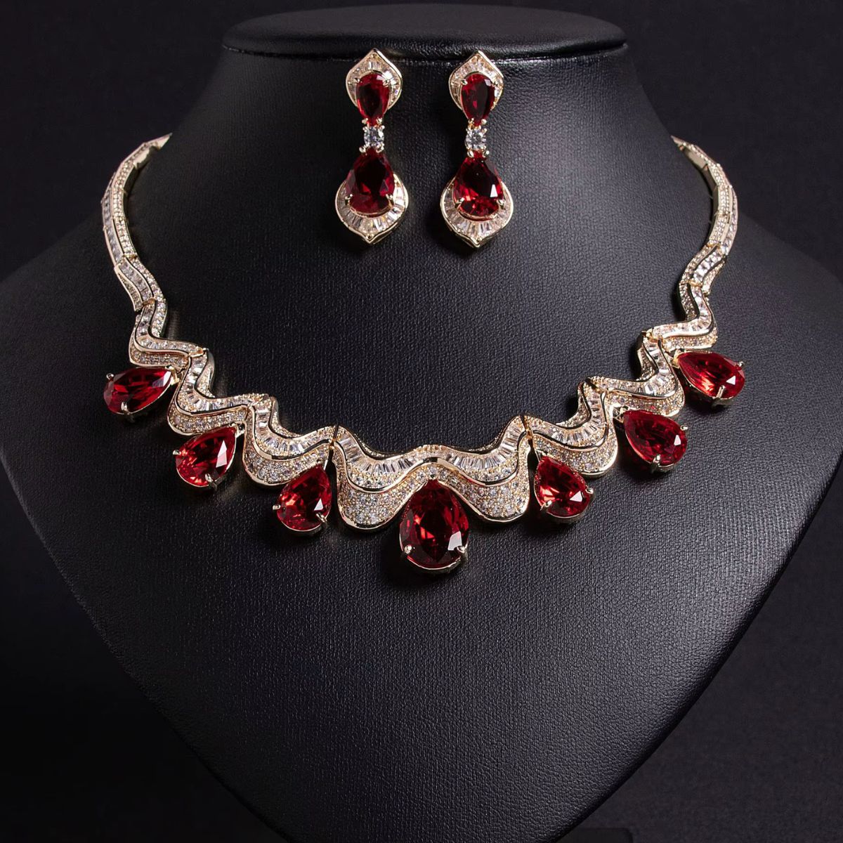 Red Mirage Necklace