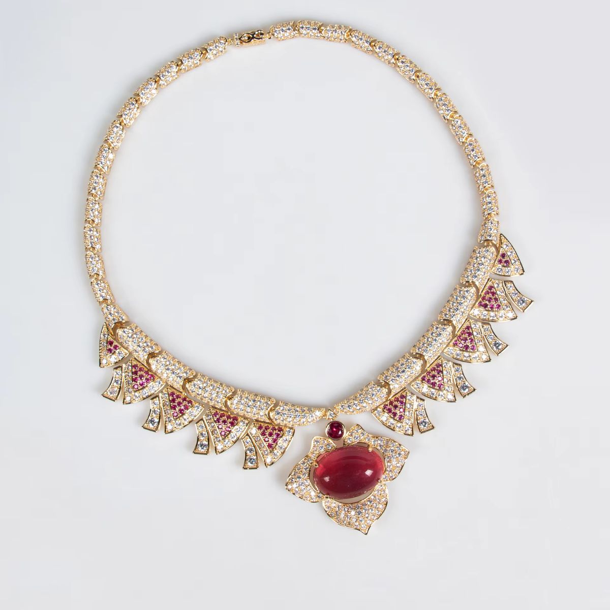 Rosaré Necklace