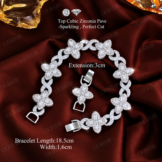 Aeris Clover Link Chain Bracelet