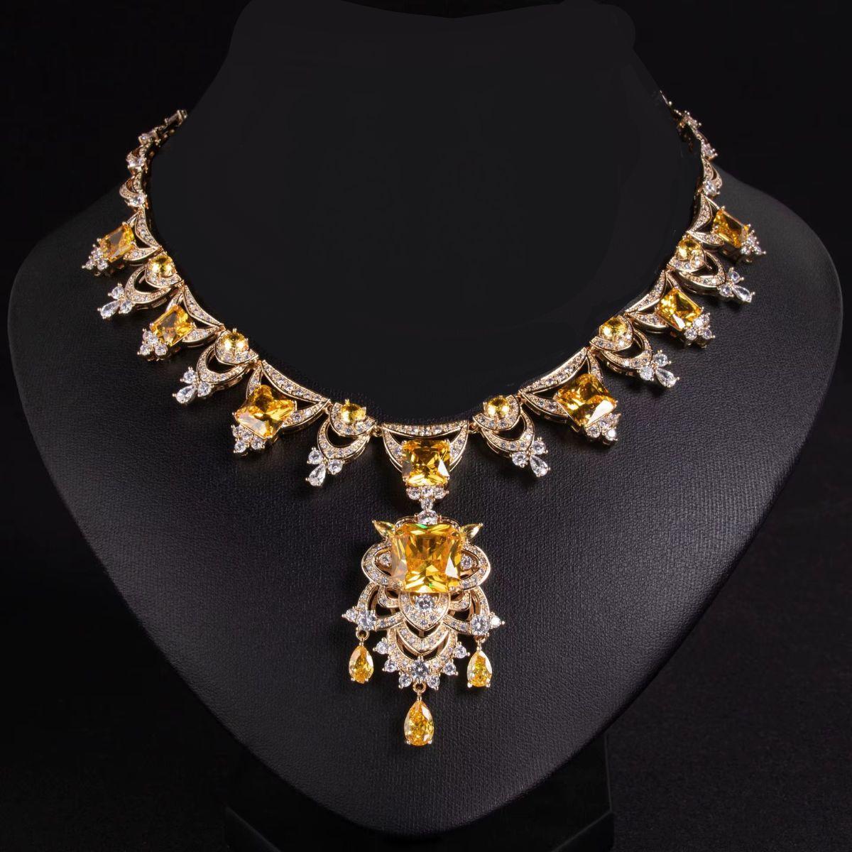 Suncrest Pendant Necklace