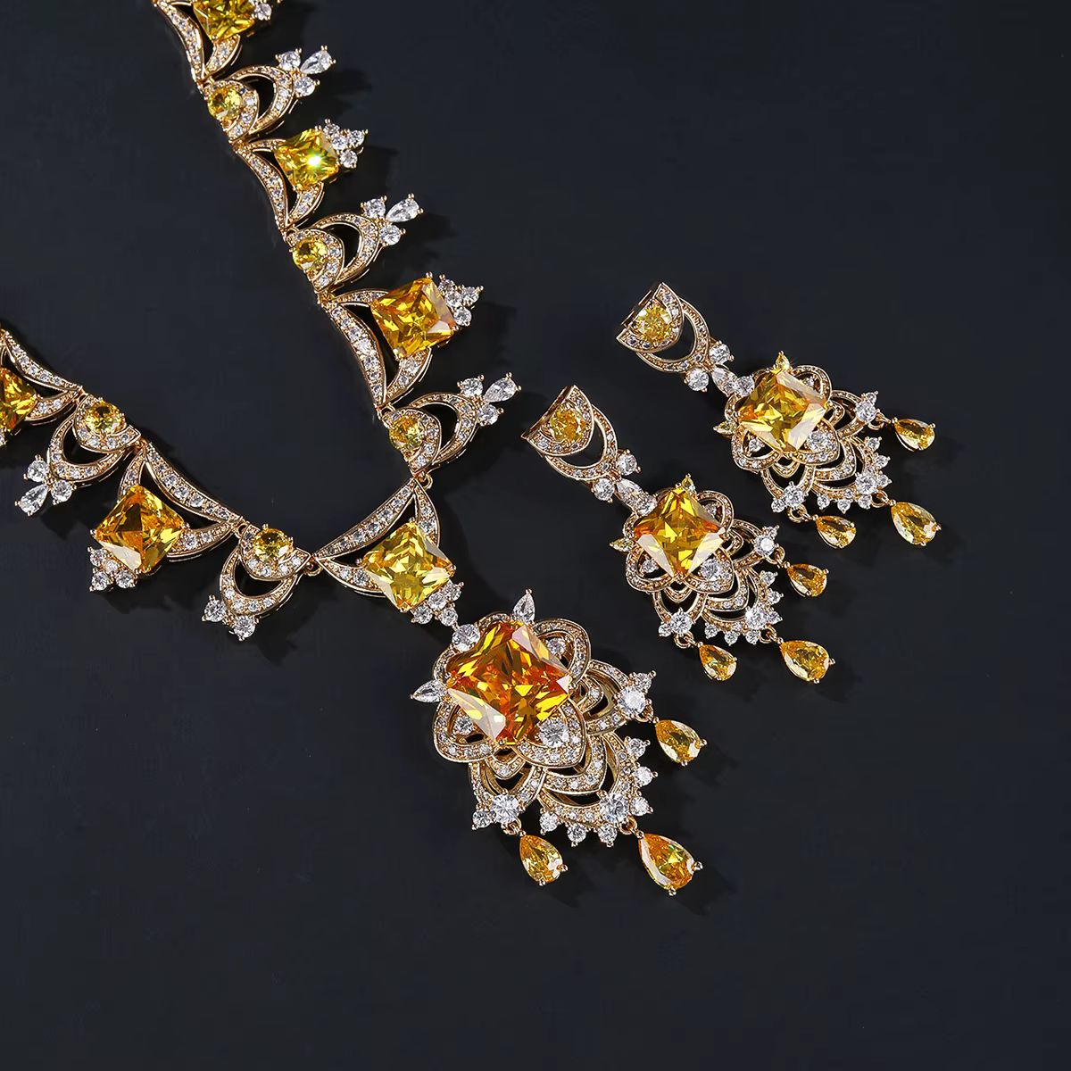 Suncrest Pendant Earrings