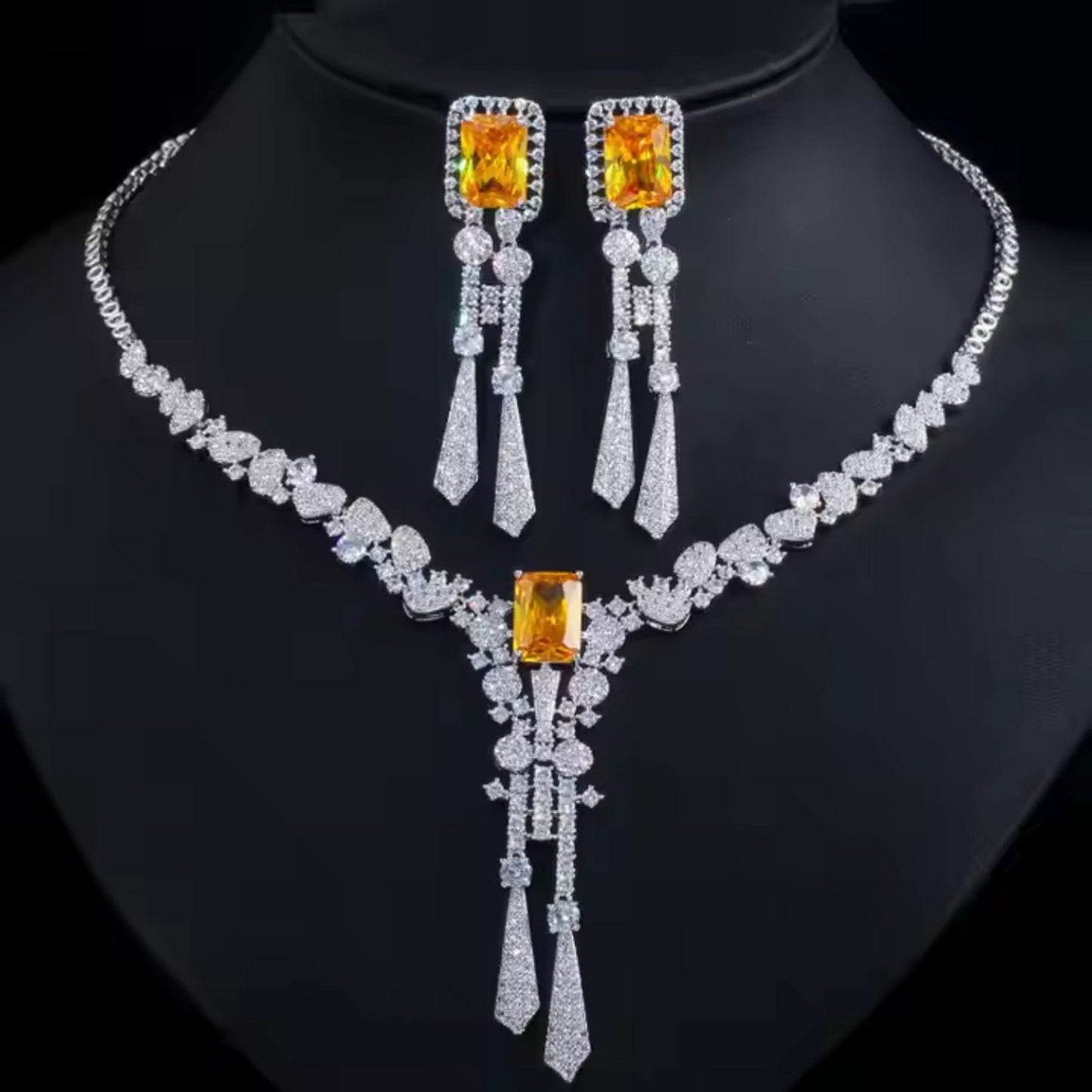 Yellow Blink Necklace