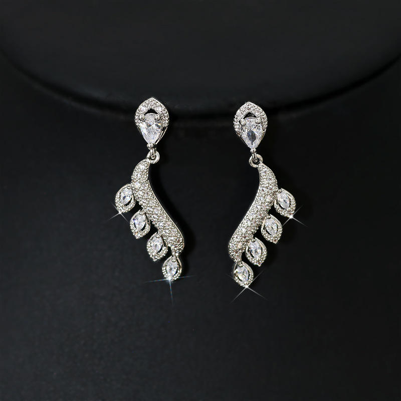 Crown_Earrings_Silver